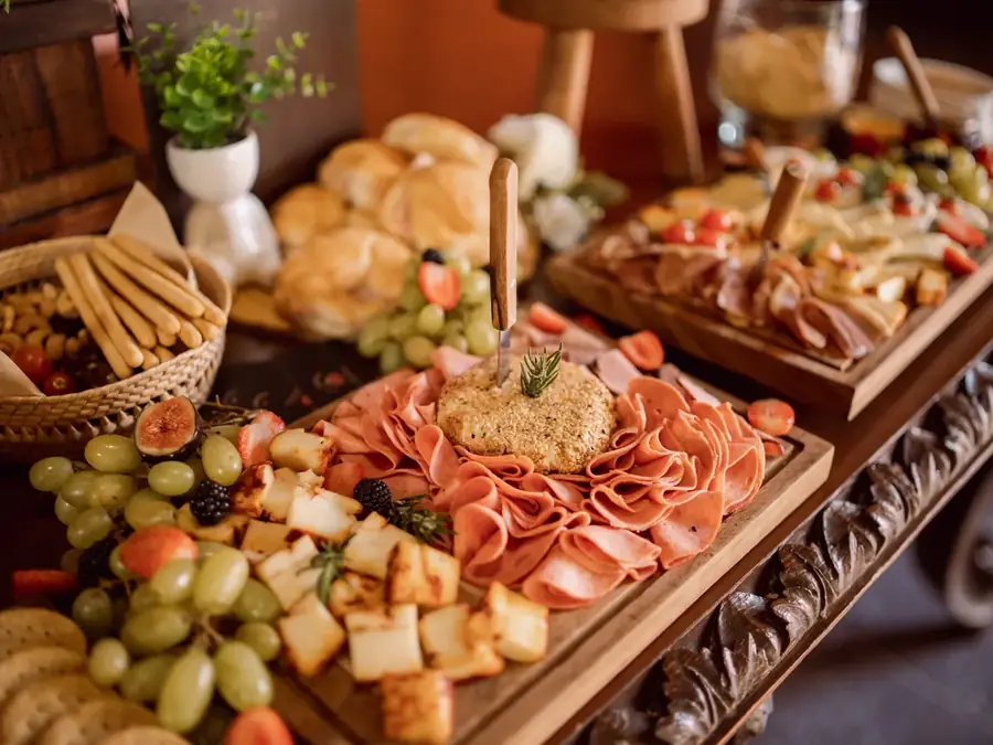 Bar à fromages, mozzarella, burrata et fontaine à fromage