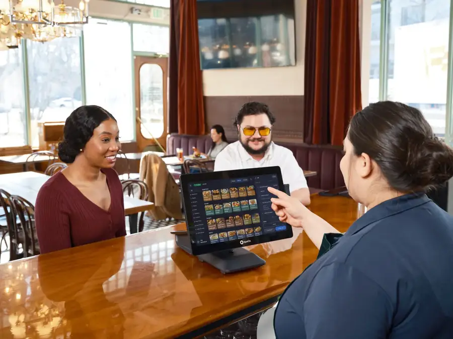 Bar interactif : comptoir tactile lumineux