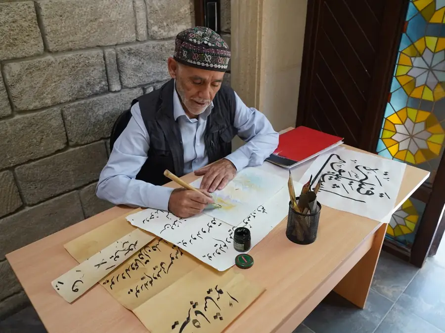Calligraphie moderne, arabe, asiatique et médiévale