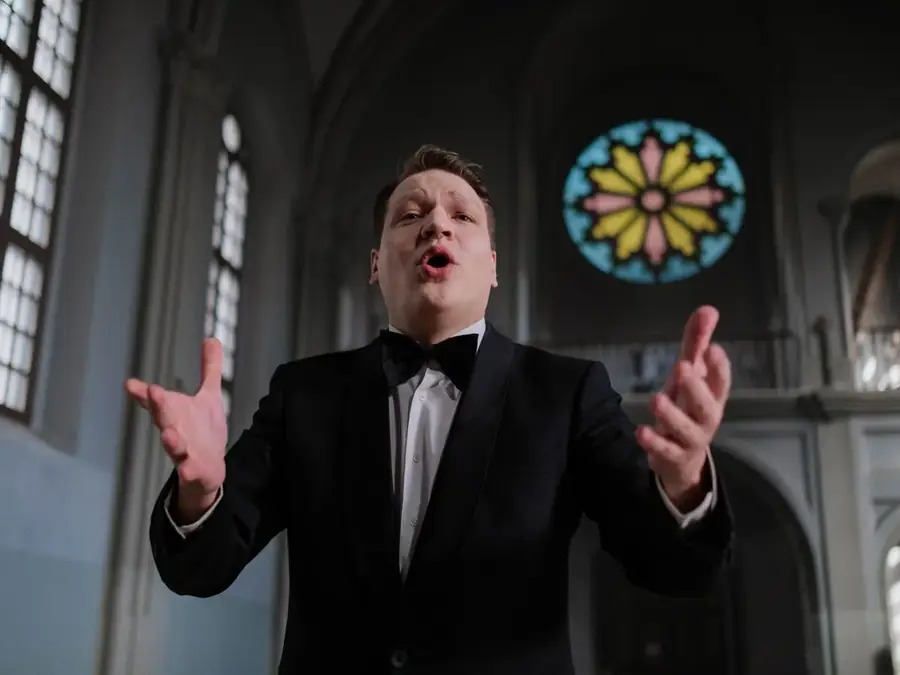 Duo lyrique, chanteurs d'opéra et faux-serveurs