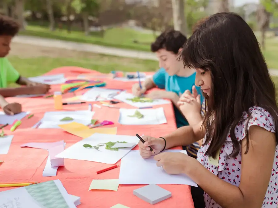 Animateur enfants pour mariage : ateliers, jeux et espace dédié