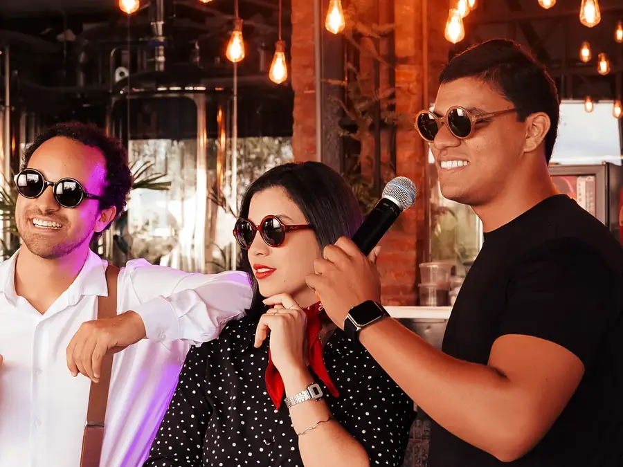 Photobooth karaoké : chanter dans une cabine et repartir avec le clip