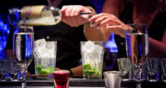 Animation barman cocktail