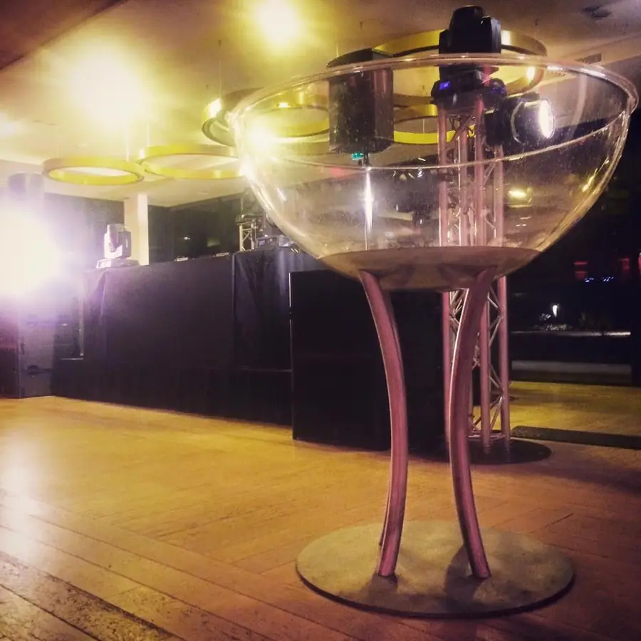 Danseuse & coupe de champagne
