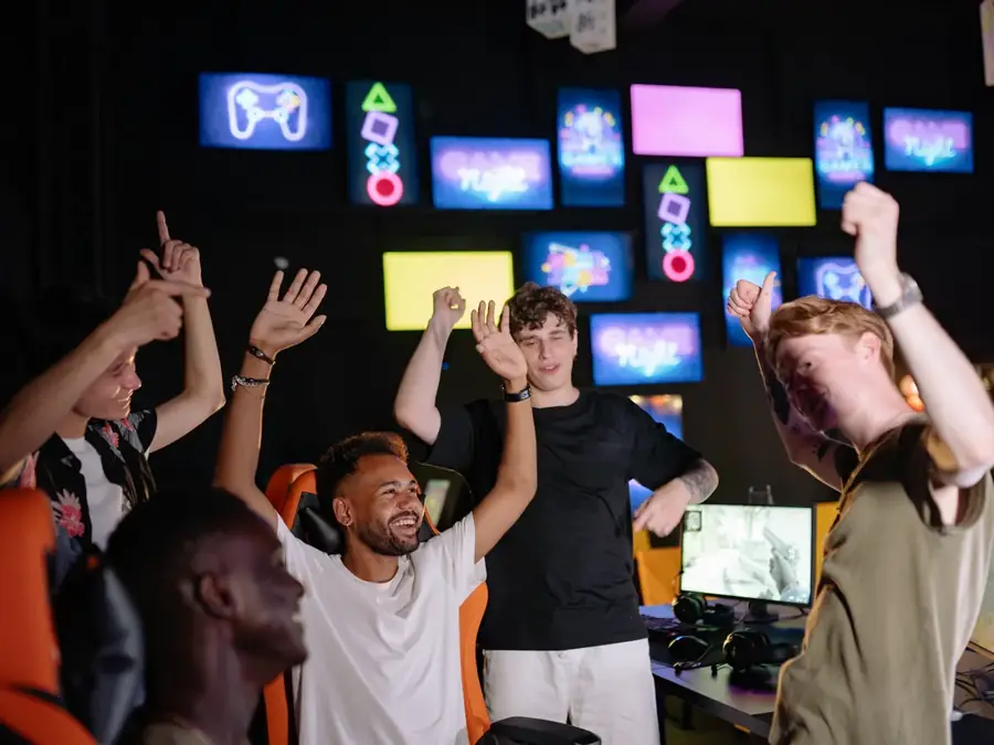 Mur de réflexes lumineux : un jeu de réaction à cibles lumineuses